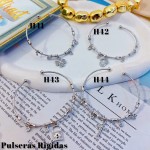 #H Pulseras Rígidas Con Dijes Oro Chino 18.5&